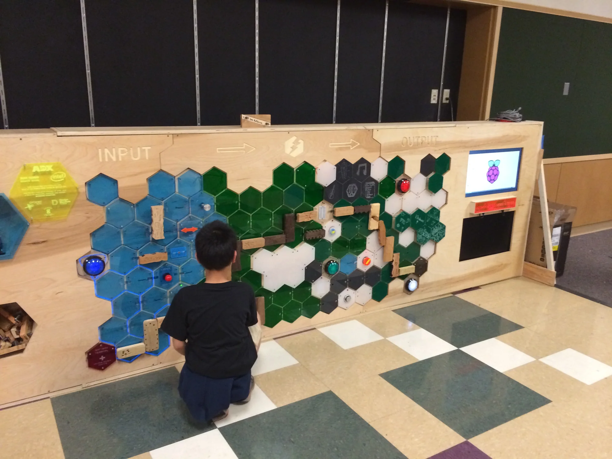 Molecule Wall, photograph 31 of 31